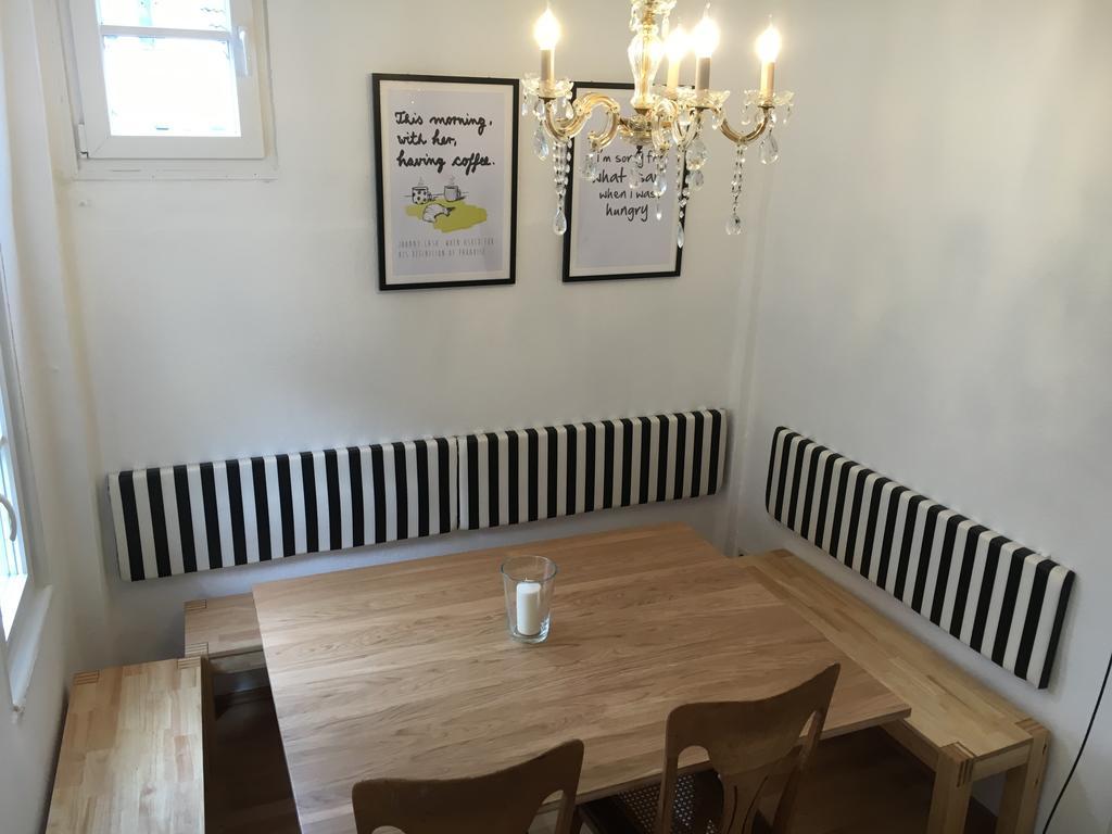 Privatzimmer In Bester Altstadtlage Tuebingen Exterior photo